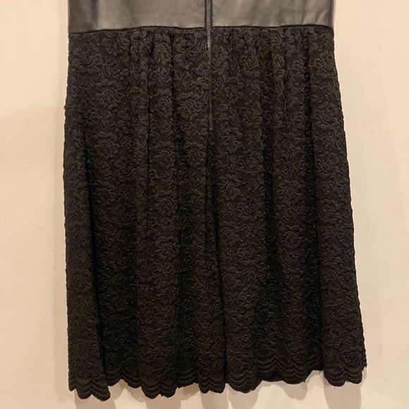 Vintage Betsey Johnson Faux Leather and Lace Sleeveless Black Punk Dress - Picture 6 of 8